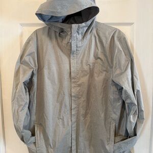 Under Armour Men's Light Gray Raincoat